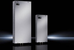 Wymiennik ciepła powietrze-woda RTT naścienny 500 W, sterowanie podstawowe, 230 V, 50/60 Hz Wymiennik ciepła powietrze woda Rittal SK 3363.100 3363100