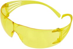 Okulary ochronne 3M SecureFit zapobiegające zadrapaniom / zaparowaniu bursztynowe okulary SF203AS / AF-EU 3M SF203AF Okulary ochronne z zabezpieczeniem przeciw zaparowaniu żółty
