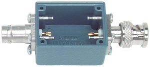 Obudowa aluminiowa z pokrywą z zamontowanymi gniazdami BNC i wtykami BNC Pomona Electronics 3752 1632346