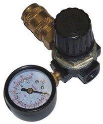 Reduktor ciśnienia 1/4 cala z poziomą. Manometr + złącze Reduktor ciśnienia Aerotec 9051120 70 mm 1 szt.
