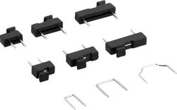 Zworka ze złączem żeńskim TRU COMPONENTS TC-0332166-30-10-1 Wymiary siatki: 7.62 mm Ilość styków:2 Zawartość: 1 szt.