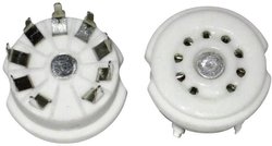 Oprawa lampy elektronowej   Ilość biegunów 9 Trzonek Noval Typ montażu Print-Y Opis: Ceramiczna