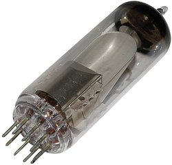 Lampa elektronowa EM EM 80 = 6 BR 5  EM 80 = 6 BR 5 = 6 E 1  Trzonek Noval Opis: wskaźnik strojenia