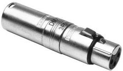 Adapter XLR  złącze żeńskie XLR - złącze męskie XLR  Amphenol AC3F5MW  1 szt.