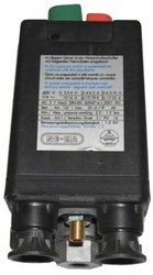 Przełącznik Nema 400V 3/8 cala - 4-6.3 A - 3 wyjścia 1/4 cala Przełącznik ciśnienia Aerotec  9063147   1 szt.