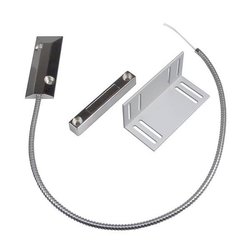 Metalowa brama rolowana z kontaktem magnetycznym MKSA220 PENTATECH 36213 Styk magnetyczny bramki