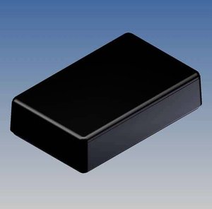 TEKO ABS enclosure with rounded corners, internal PCB mounting studs, matowiska powierzchnia. Wkręt zamykający 90 x 56 x 22 mm Black RAL 9004 Obudowa uniwersalna TEKO 10011.9, (D x S x W) 90 x 56 x 22 mm, ABS, 1 szt.