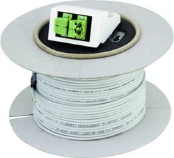 Skrzynka przyłączeniowa FITH OAD / S, wstępnie zmontowana z 2 szt. LC / APC duplex i 4 wtyczkami LC / APC, 25m Złącze żeńskie do światłowodu Telegärtner H02082A0001, 25 m