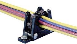 Uchwyt kablowy Panduit ER1.25-E4-X przykręcany  z mocowaniem kołnierzowym 1 szt.