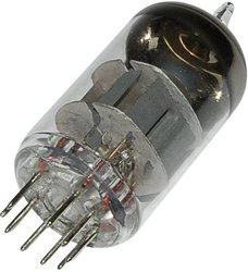Lampa elektronowa ECC ECC 88 = 6 DJ 8 = 6922  ECC 88 = 6 DJ 8 = 6922 Ilość biegunów 9 Trzonek Noval Opis: podwójna trioda