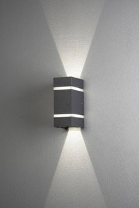 Zewnętrzna lampa ścienna Konstsmide Cremona 7998-370 6 W 600 lm IP54