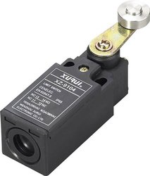 Wyłącznik krańcowy 250 V/AC 10 A, dźwignia obrotowa z rolką XZ-9/104 IP65 1 szt.