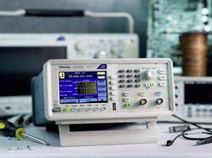 Generator funkcyjny Tektronix AFG1062