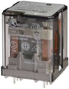 Przekaźnik z podłączeniami do płytki PCB, 2 zestyki przełączne 16 A, cewka 12 V DC  Przekaźnik SMT Finder 62.22.9.012.4000 62.22.9.012.4000, 400 V/AC, 16 A, 1 szt.