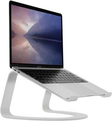 Curve to elegancka podstawka wykonana z aluminium, dzięki której notebook lub MacBook można łatwo przekształcić w biurko. Podstawka pod notebooka Twelve South Curve